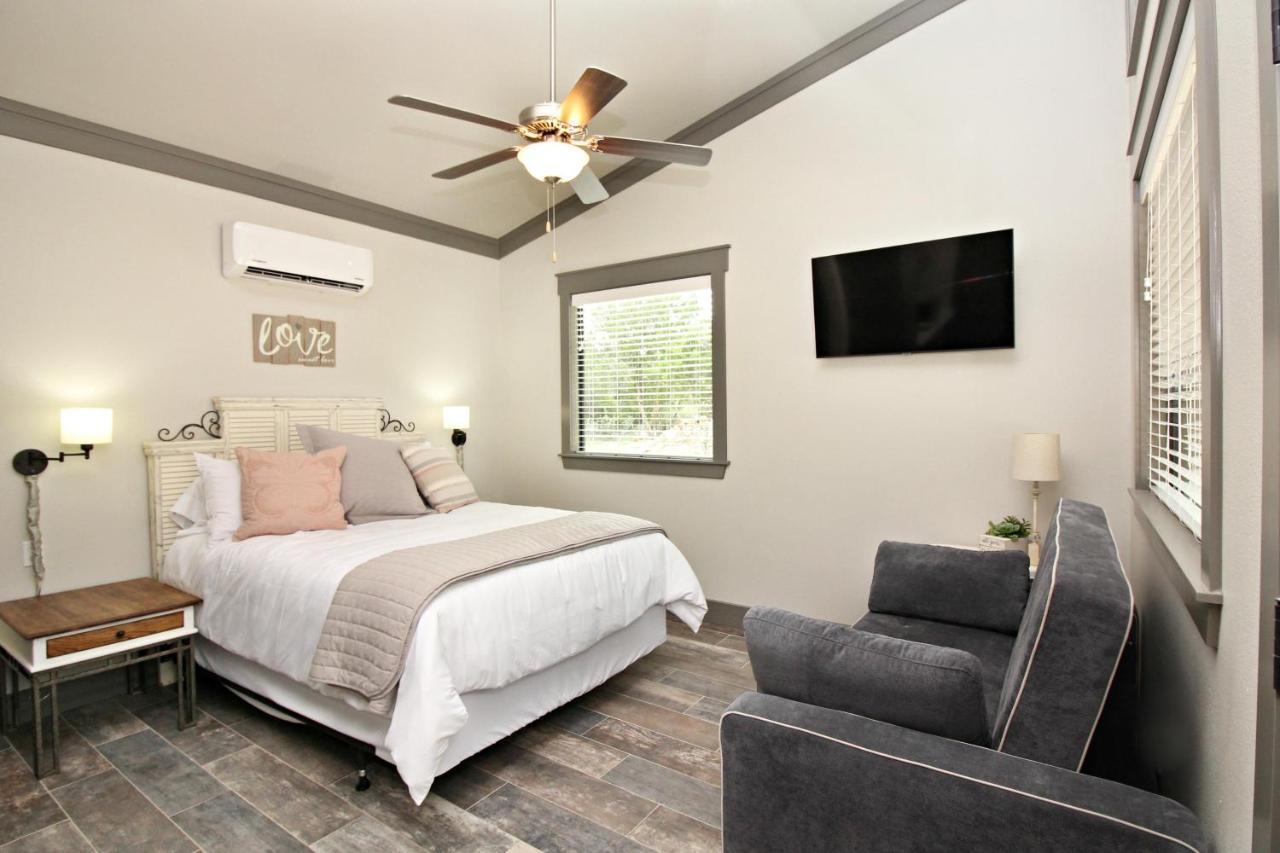 Green Acres Cottages - Wimberley Suite 외부 사진